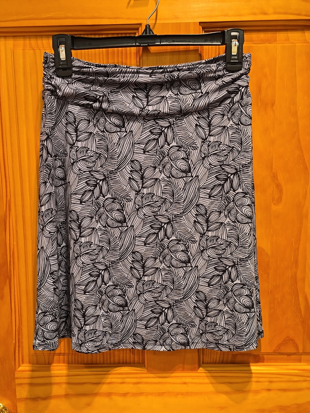 Dakini Designed Gray And Black Womens XS/TP Skirt
